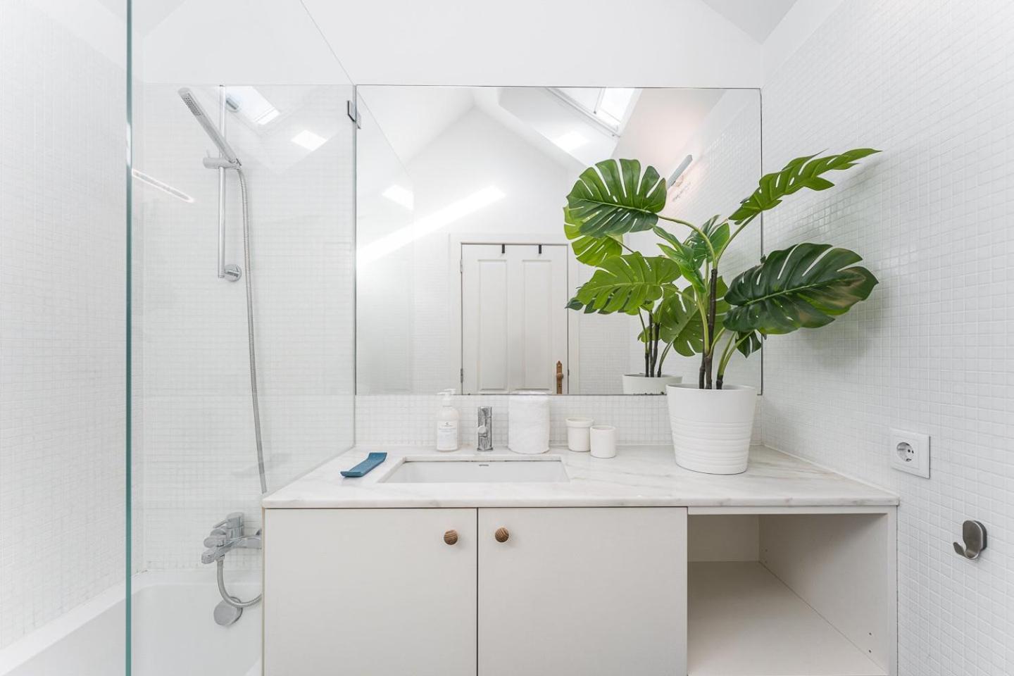 Guestready - Spacious And Modern Apt W/ Skylight Porto Exterior photo